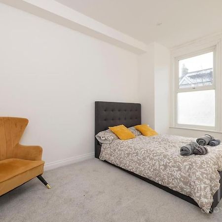 2 Bed Flat -Zone 1-4 London Lejlighed Thornton Heath Eksteriør billede